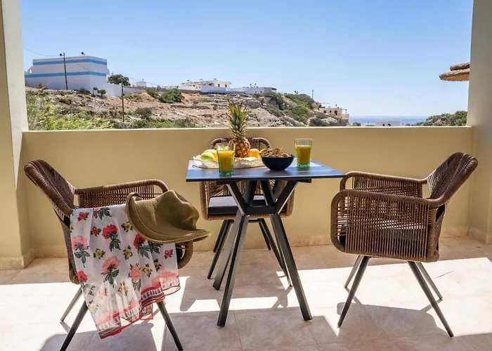 Elaia فيلة أموبي