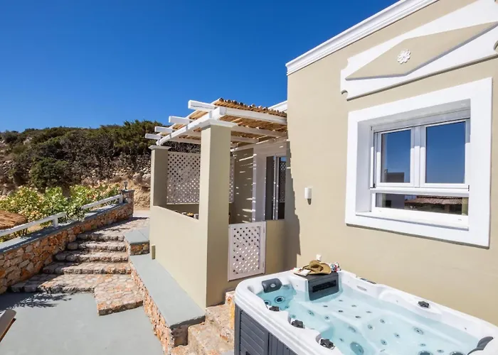 Elaia فيلة أموبي