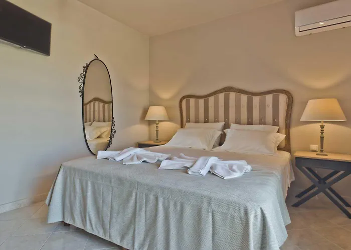 فيلة Elaia أموبي